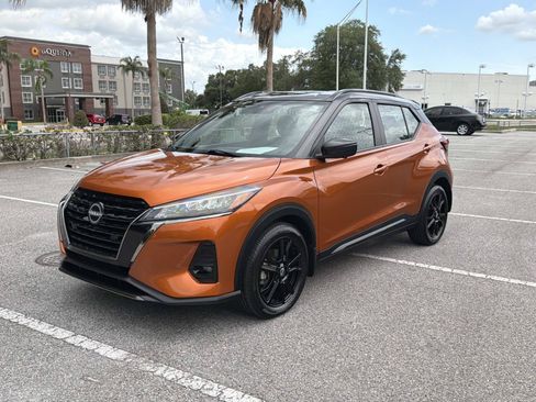 Used 2023 Nissan Kicks SR FWD image 8