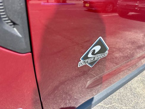Used 2025 Ford Bronco Sport Outer Banks AWD/4WD image 10