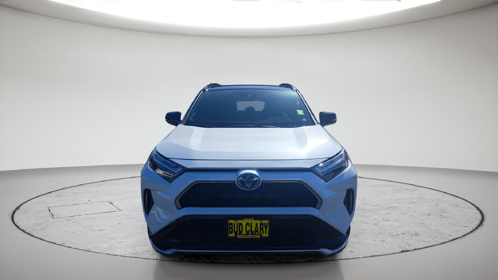 Used 2024 Toyota RAV4 XSE AWD/4WD image 2