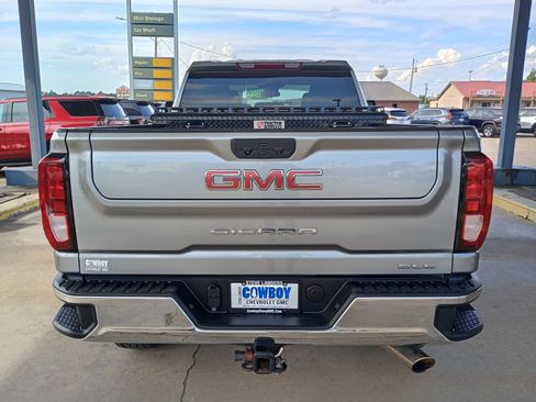 Used 2024 GMC Sierra 2500 SLE w/ SLE Convenience Package AWD/4WD image 4