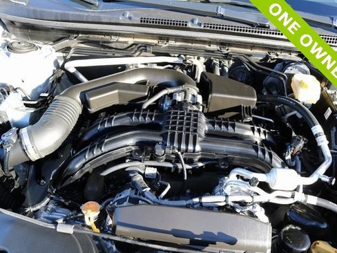 Used 2024 Subaru Crosstrek 2.0i Premium image 10