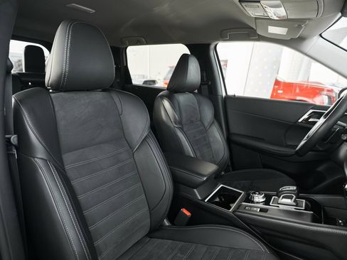 Used 2024 Mitsubishi Outlander SE image 30