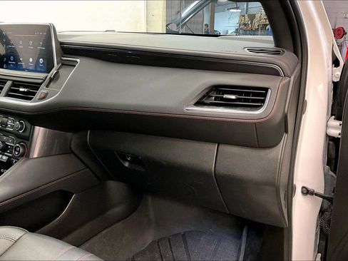 Used 2024 Chevrolet Tahoe RST w/ RST Performance Edition AWD/4WD image 15