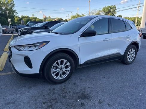 Used 2023 Ford Escape Active AWD/4WD image 1