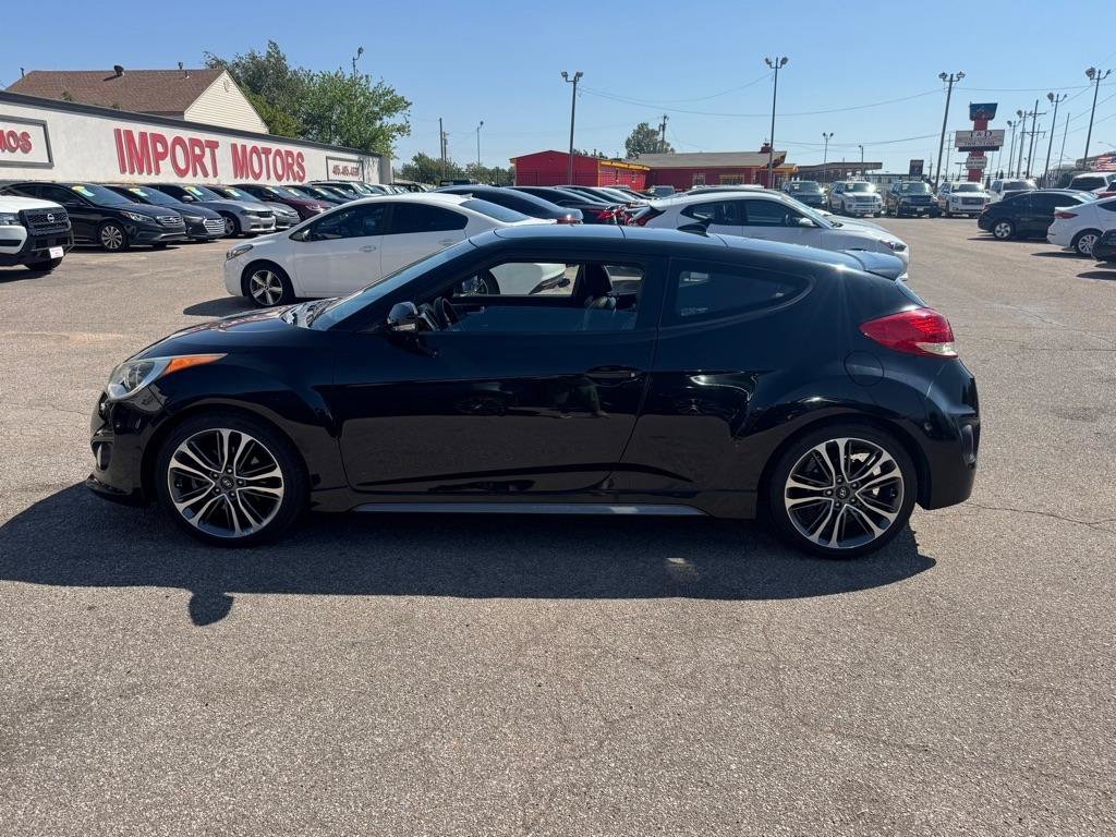 Used 2016 Hyundai Veloster Turbo w/ Option Group 04 FWD image 5