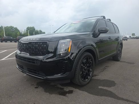 Used 2022 Kia Telluride EX w/ EX Premium Package AWD/4WD image 2