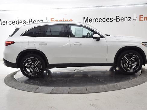 Used 2026 Mercedes-Benz GLC 300 image 7