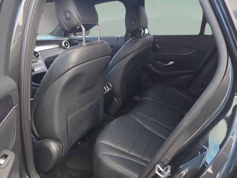 Used 2022 Mercedes-Benz GLC 300 4MATIC image 10