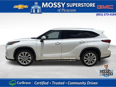 Used 2021 Toyota Highlander Limited
