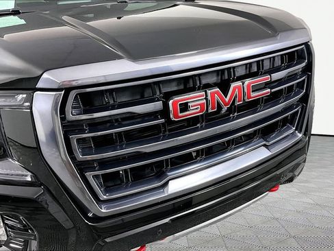 Certified 2023 GMC Yukon XL AT4 w/ AT4 Premium Plus Package AWD/4WD image 32