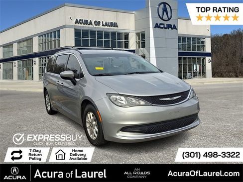 Used 2021 Chrysler Voyager Lxi image 1