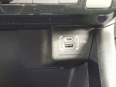 Used 2025 Jeep Compass Trailhawk AWD/4WD image 13