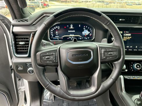 Used 2024 GMC Sierra 1500 Denali Ultimate AWD/4WD image 14