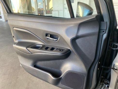 Used 2025 Nissan Versa SV FWD image 18