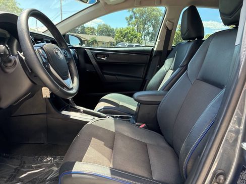 Used 2018 Toyota Corolla SE w/ Carpet Mat Package (TMS) FWD image 7