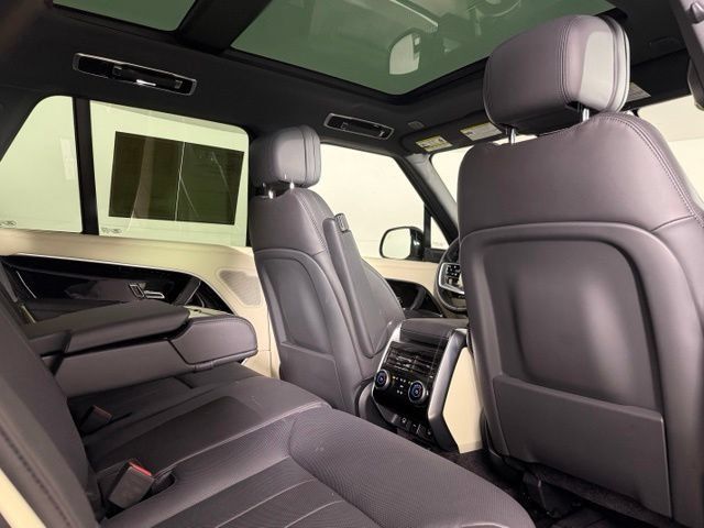 Used 2023 Land Rover Range Rover SE AWD/4WD image 30