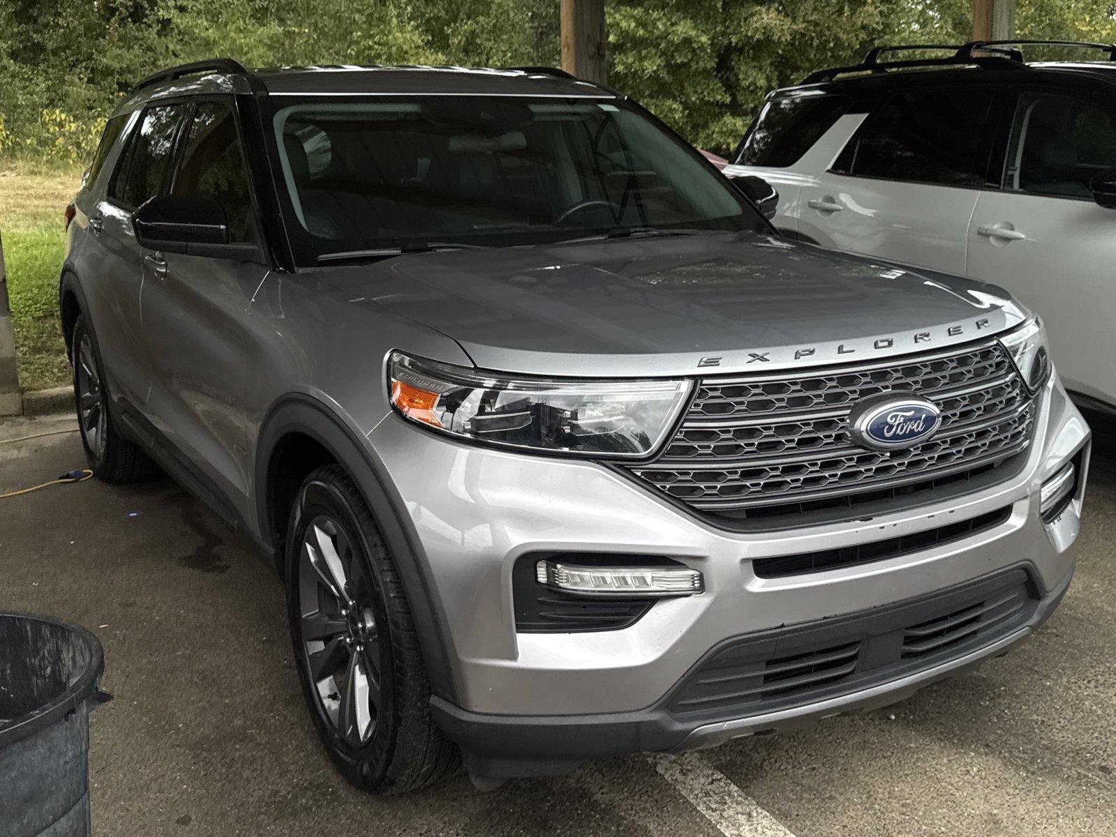 Used 2022 Ford Explorer XLT w/ Equipment Group 202A RWD image 1