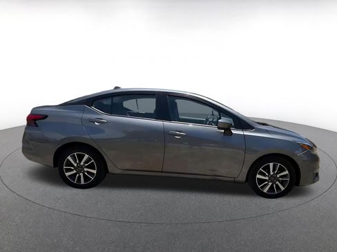 Used 2025 Nissan Versa SV FWD image 18
