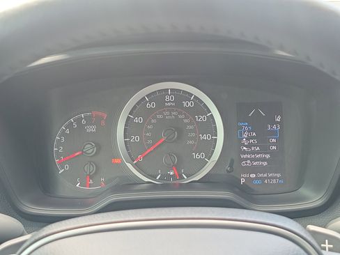 Used 2022 Toyota Corolla SE image 26