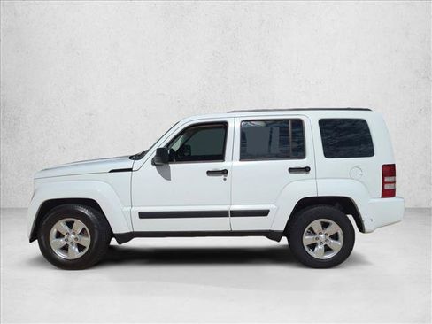 Used 2011 Jeep Liberty Sport AWD/4WD image 5