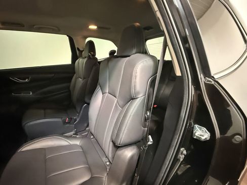 Used 2023 Subaru Ascent Limited AWD/4WD image 41