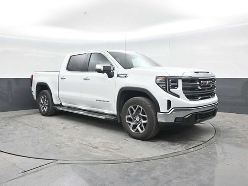 Used 2024 GMC Sierra 1500 SLT w/ SLT Premium Plus Package AWD/4WD image 6