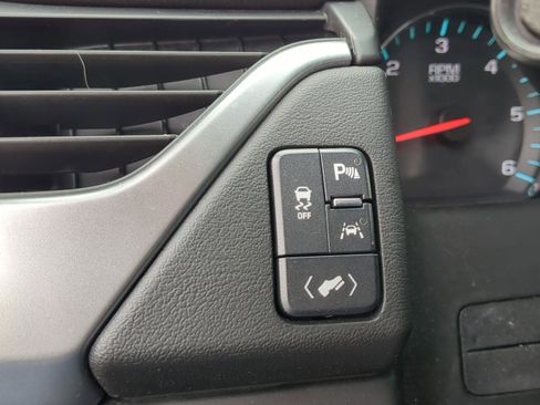 Used 2017 Chevrolet Tahoe LT RWD image 17
