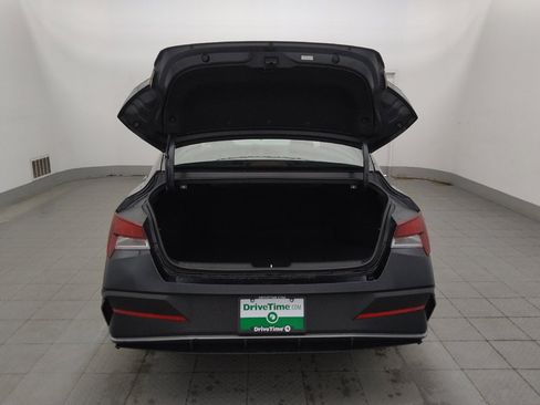 Used 2025 Hyundai Elantra Sport FWD image 29