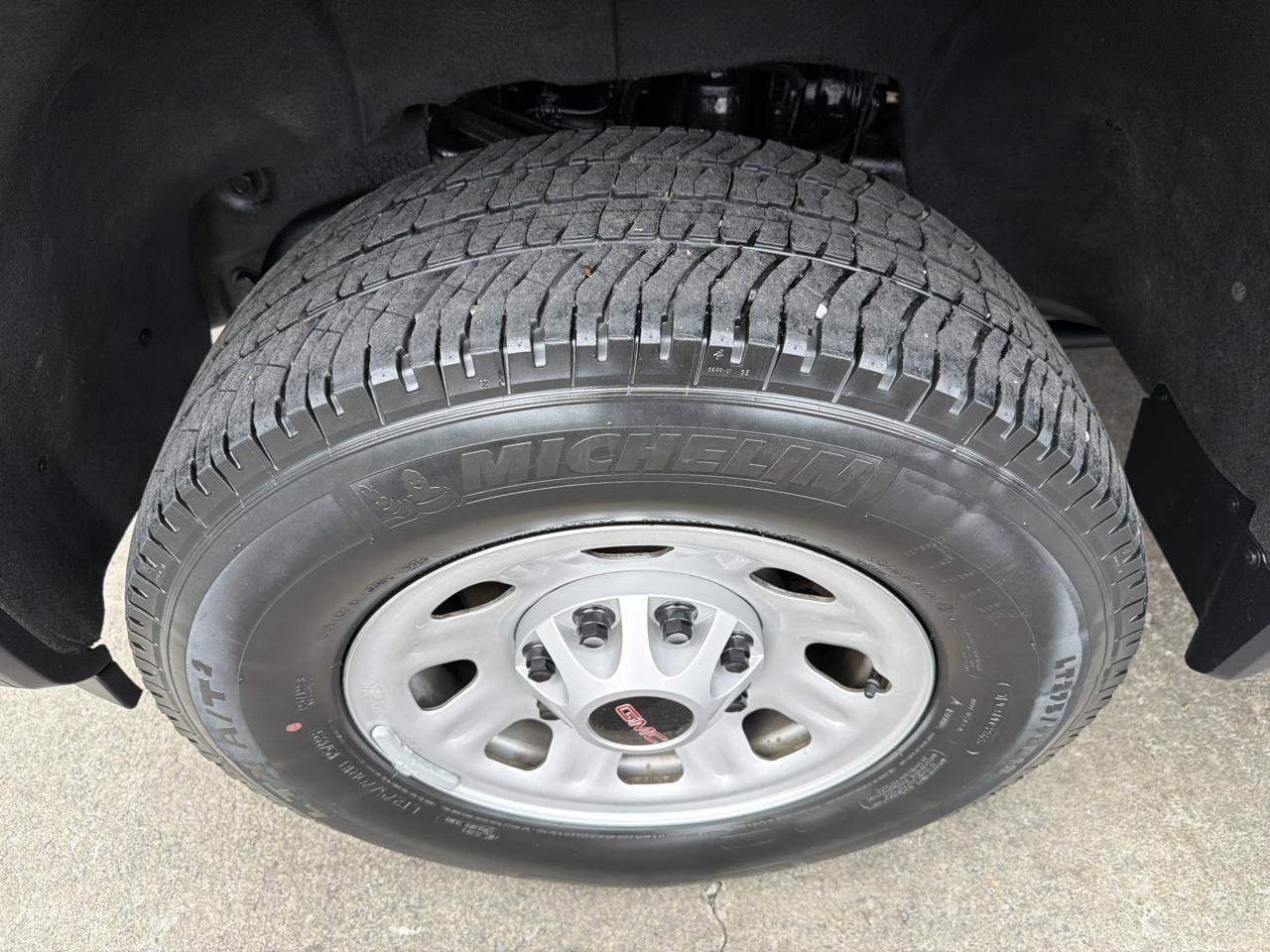 Used 2024 GMC Sierra 3500 Pro w/ Convenience Package AWD/4WD image 16