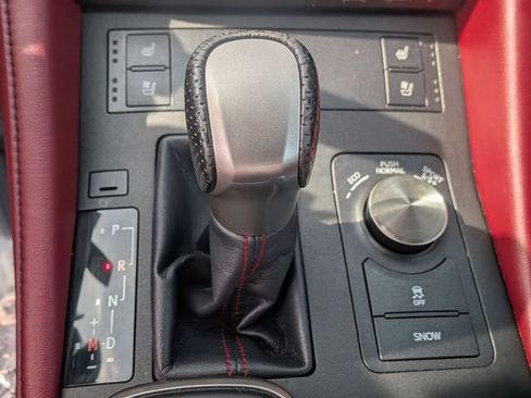 Used 2016 Lexus RC 200t image 24