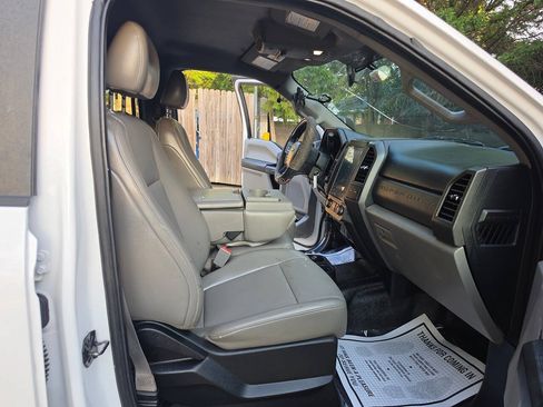 Used 2019 Ford F250 XL w/ Power Equipment Group AWD/4WD image 13