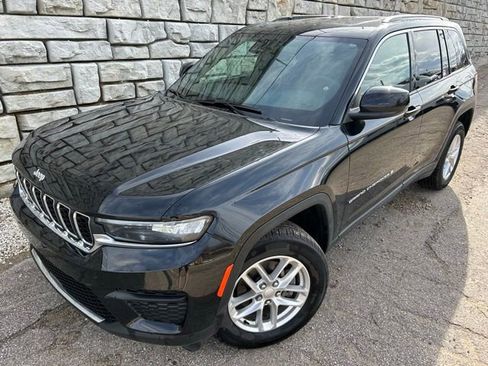 Certified 2024 Jeep Grand Cherokee Laredo X w/ Luxury Tech Group I image 1