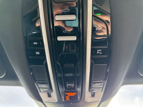 Used 2022 Porsche Panamera 4 Platinum Edition image 41