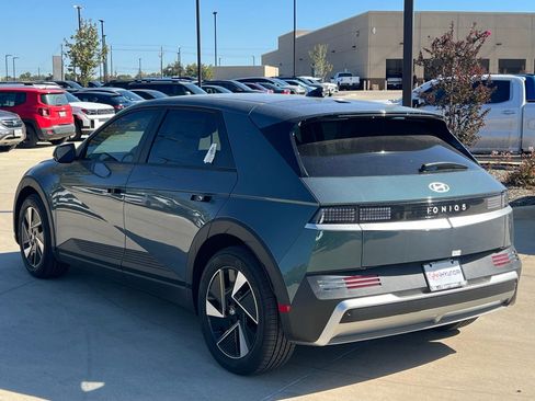 New 2026 Hyundai Ioniq 5 SE image 9