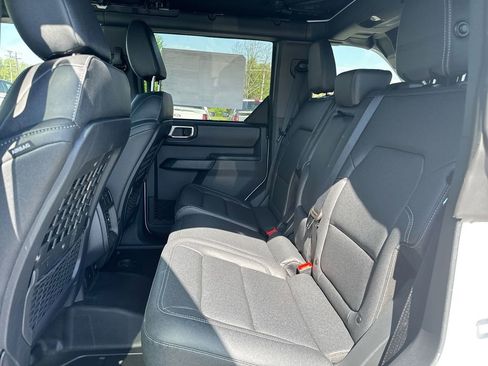 New 2026 Ford Bronco Badlands AWD/4WD image 24