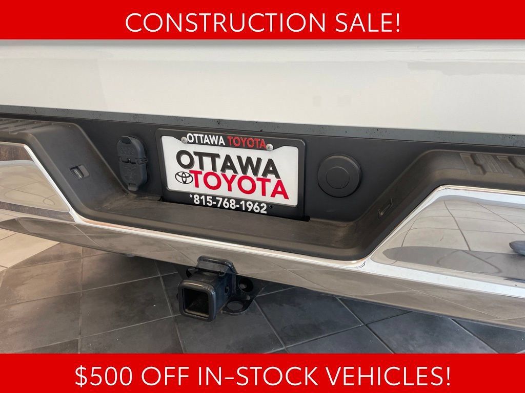Used 2023 Chevrolet Silverado 1500 LT AWD/4WD image 15