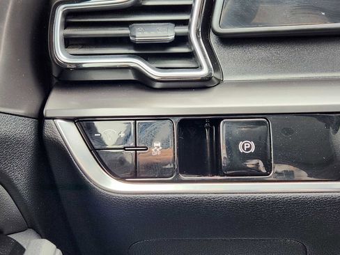 Used 2023 Kia Sportage EX FWD image 24