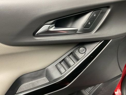 New 2026 Chevrolet Equinox LT w/ Convenience Package II image 10