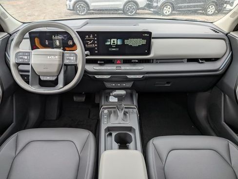 New 2027 Kia Seltos EX FWD image 17