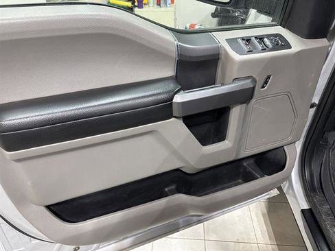 Used 2019 Ford F150 XLT w/ Equipment Group 302A Luxury image 8