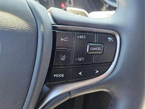 Certified 2022 Lexus ES 300h w/ Premium Package FWD image 15