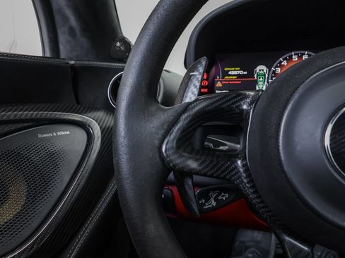 Used 2018 McLaren 570S Spider RWD image 35