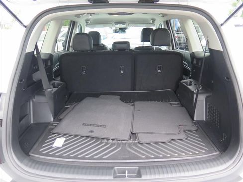 Used 2022 Kia Telluride LX FWD image 17