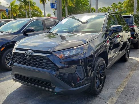 Used 2021 Toyota RAV4 LE FWD image 32