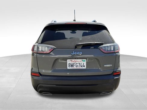 Used 2021 Jeep Cherokee Latitude Lux FWD image 4
