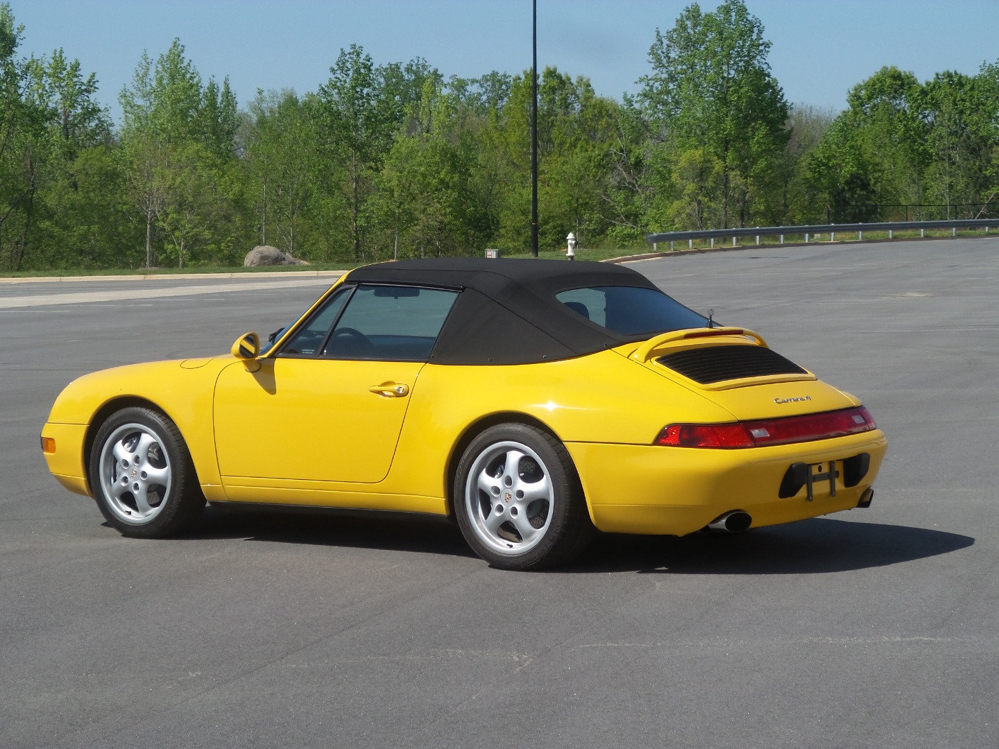 Used 1996 Porsche 911 Carrera 4 AWD/4WD image 3