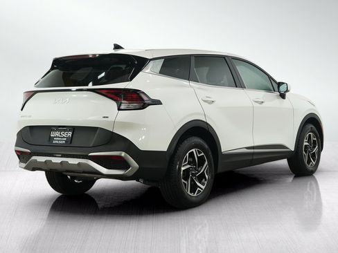Used 2023 Kia Sportage LX AWD/4WD image 6