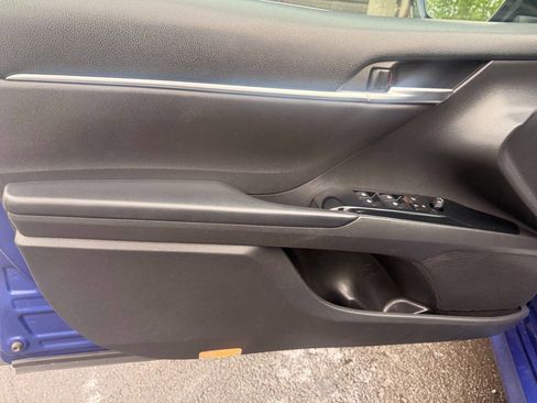Used 2018 Toyota Camry LE FWD image 12