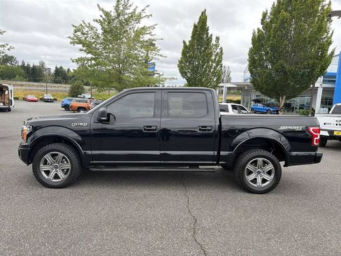 Used 2018 Ford F150 XLT w/ Equipment Group 302A Luxury AWD/4WD image 6