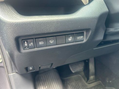 Used 2019 Toyota RAV4 XLE w/ Convenience Package AWD/4WD image 20